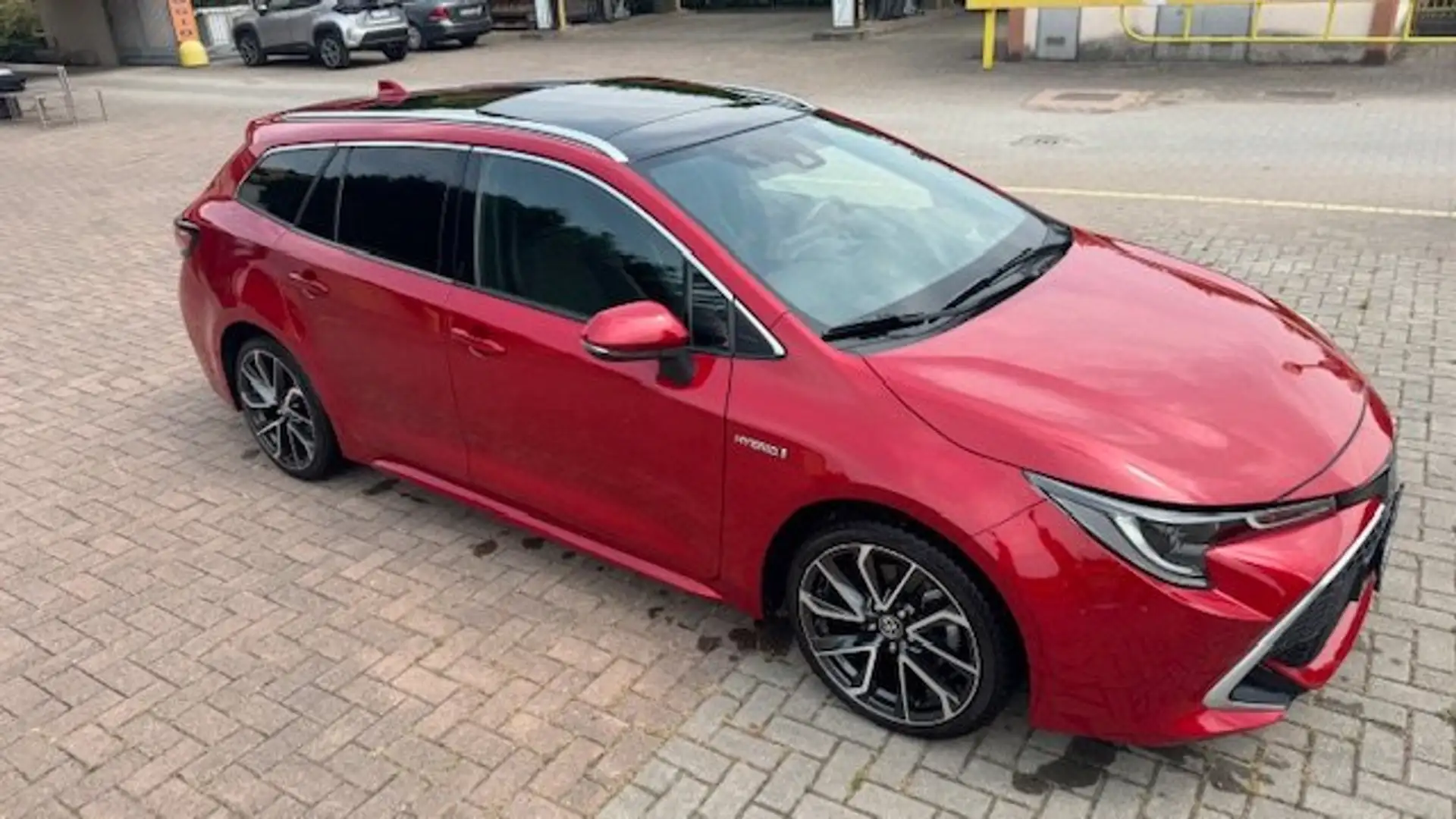 Toyota Corolla 2.0 h TS Hybrid SW LOUNGE IBRIDA Ha tutto! Rosso - 1