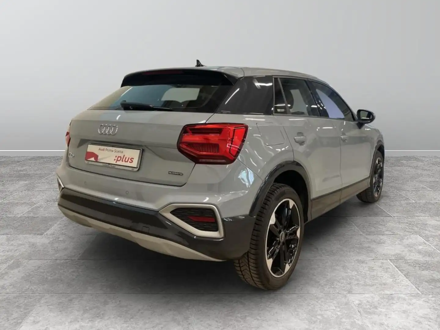 Audi Q2 35 2.0 tdi Admired Advanced quattro s-tronic Grau - 2