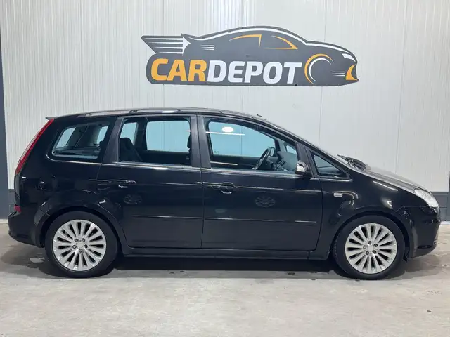 Ford C-Max view 4