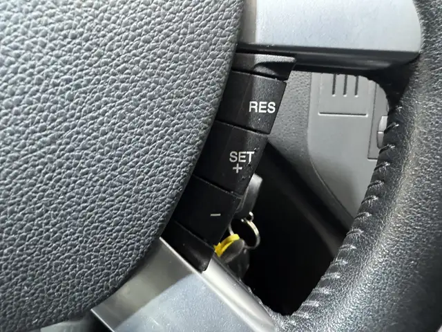 Ford C-Max view 15
