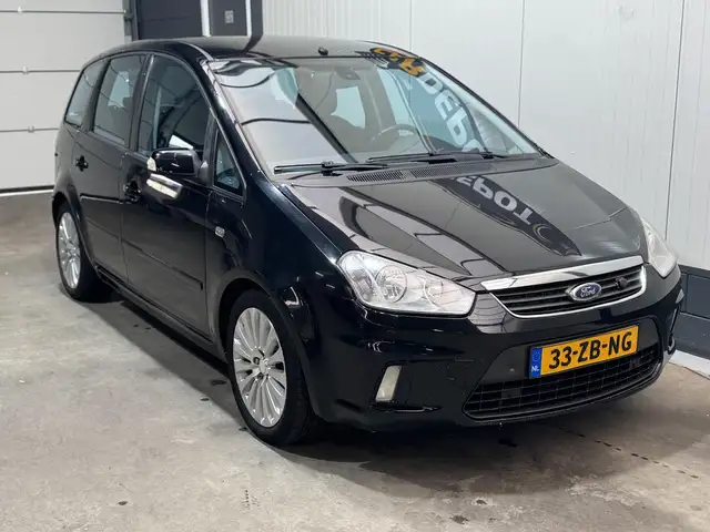 Ford C-Max view 3