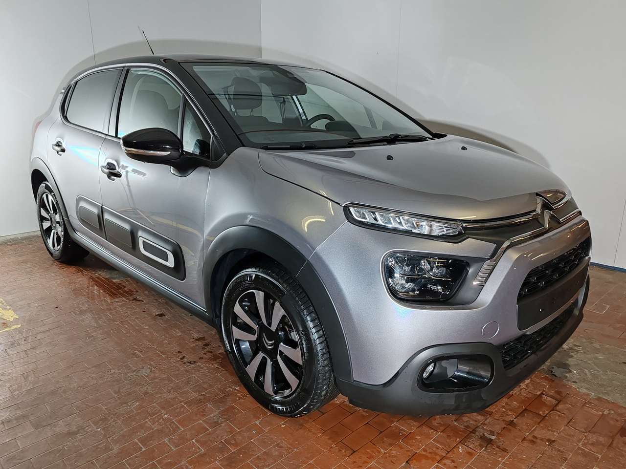 Citroen C3 1.2 110cv S&S Shine + Navigatore