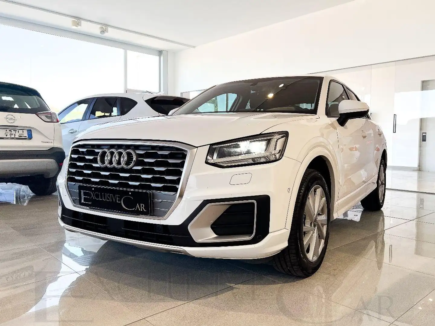 Audi Q2 1.0 TFSI Sport Blanc - 2