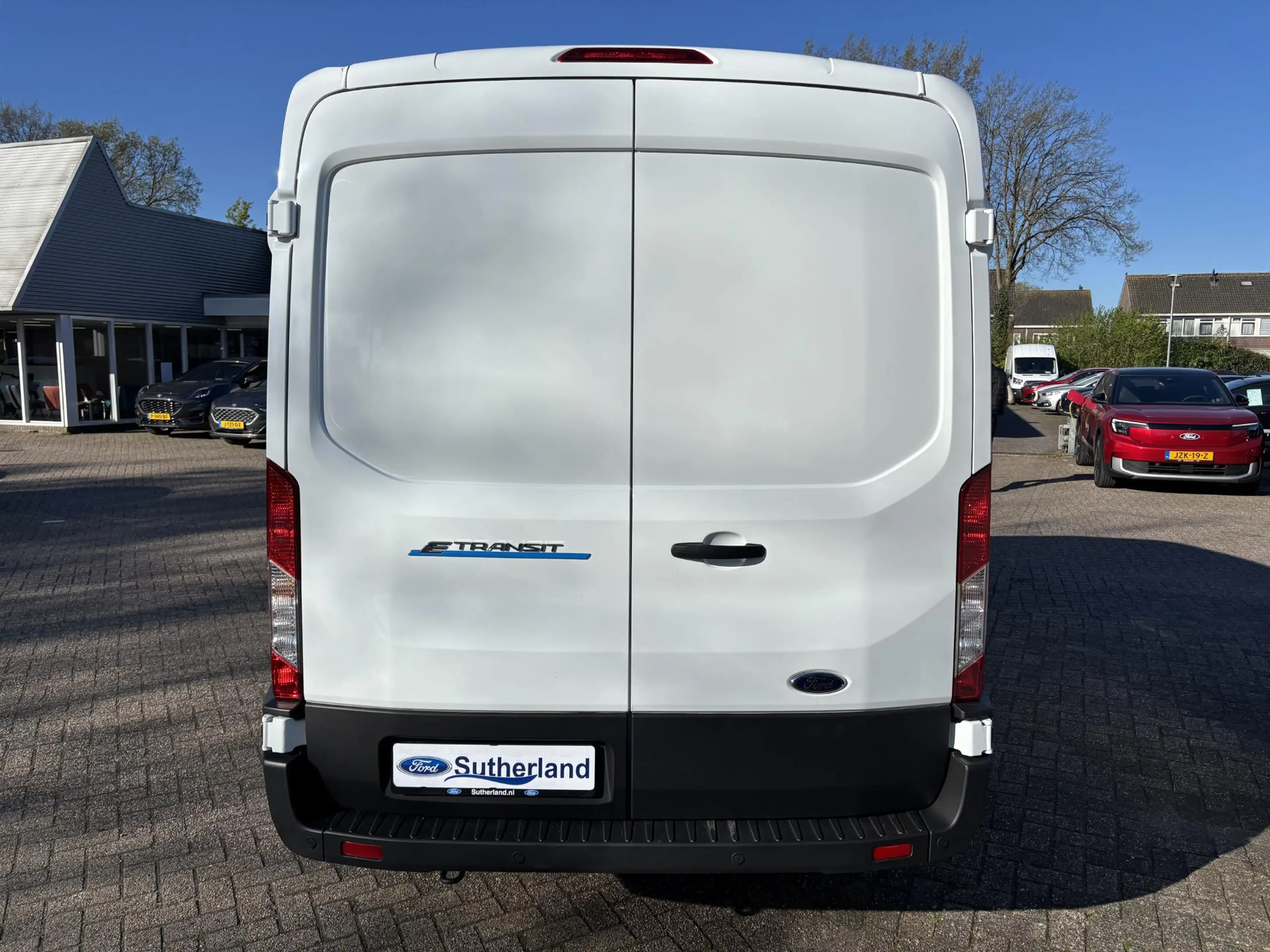 Ford E-Transit 350 L3H2 Ambiente 68 kWh | Scherm | Stoelverwarmin — photo 6