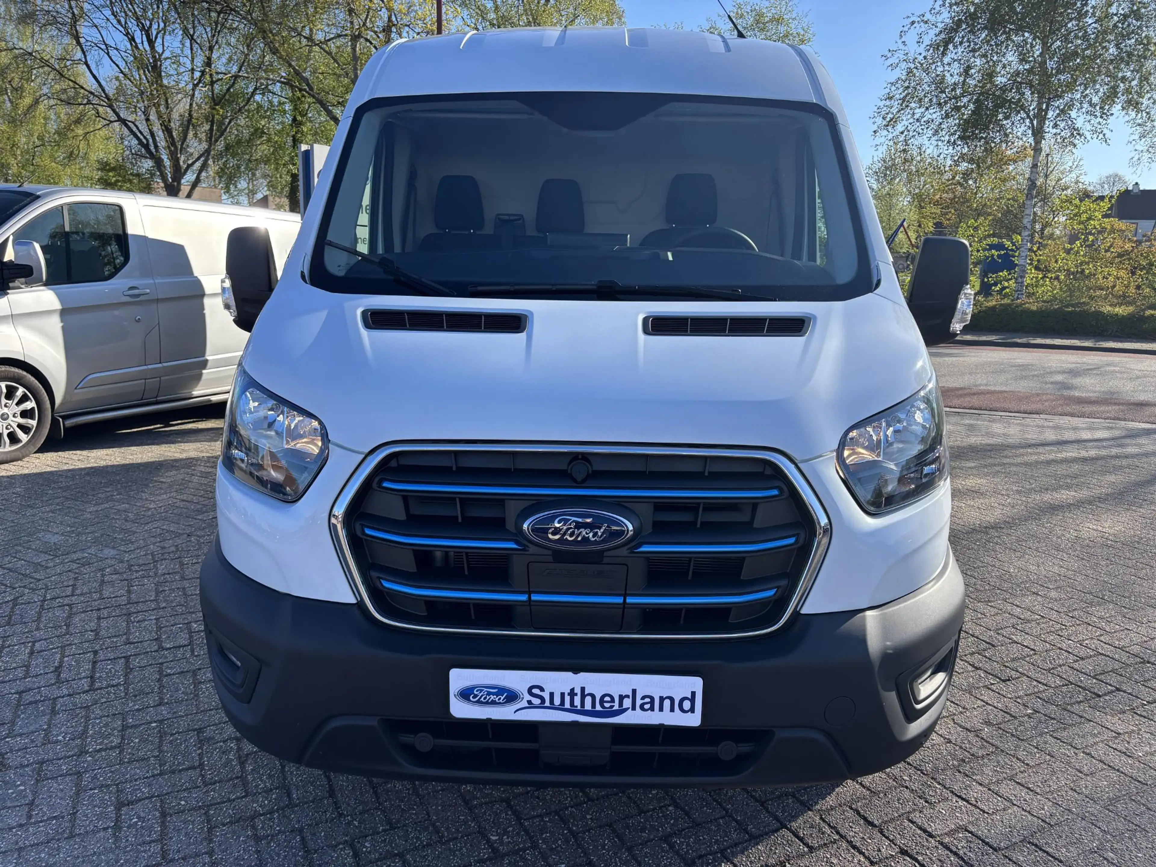 Ford E-Transit 350 L3H2 Ambiente 68 kWh | Scherm | Stoelverwarmin — photo 2