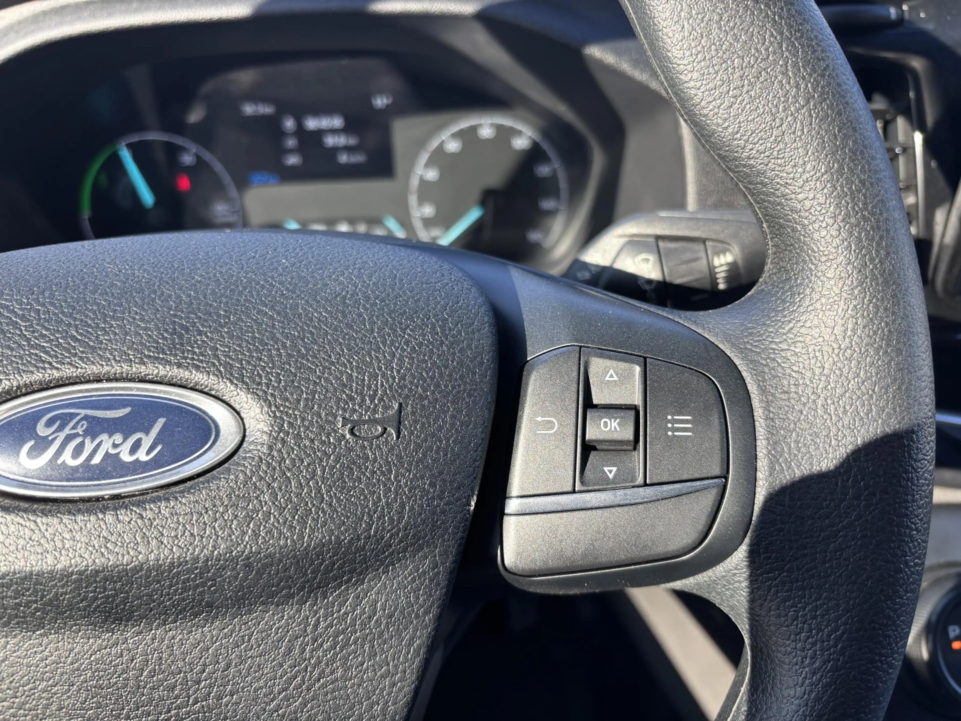 Ford E-Transit 350 L3H2 Ambiente 68 kWh | Scherm | Stoelverwarmin — photo 14