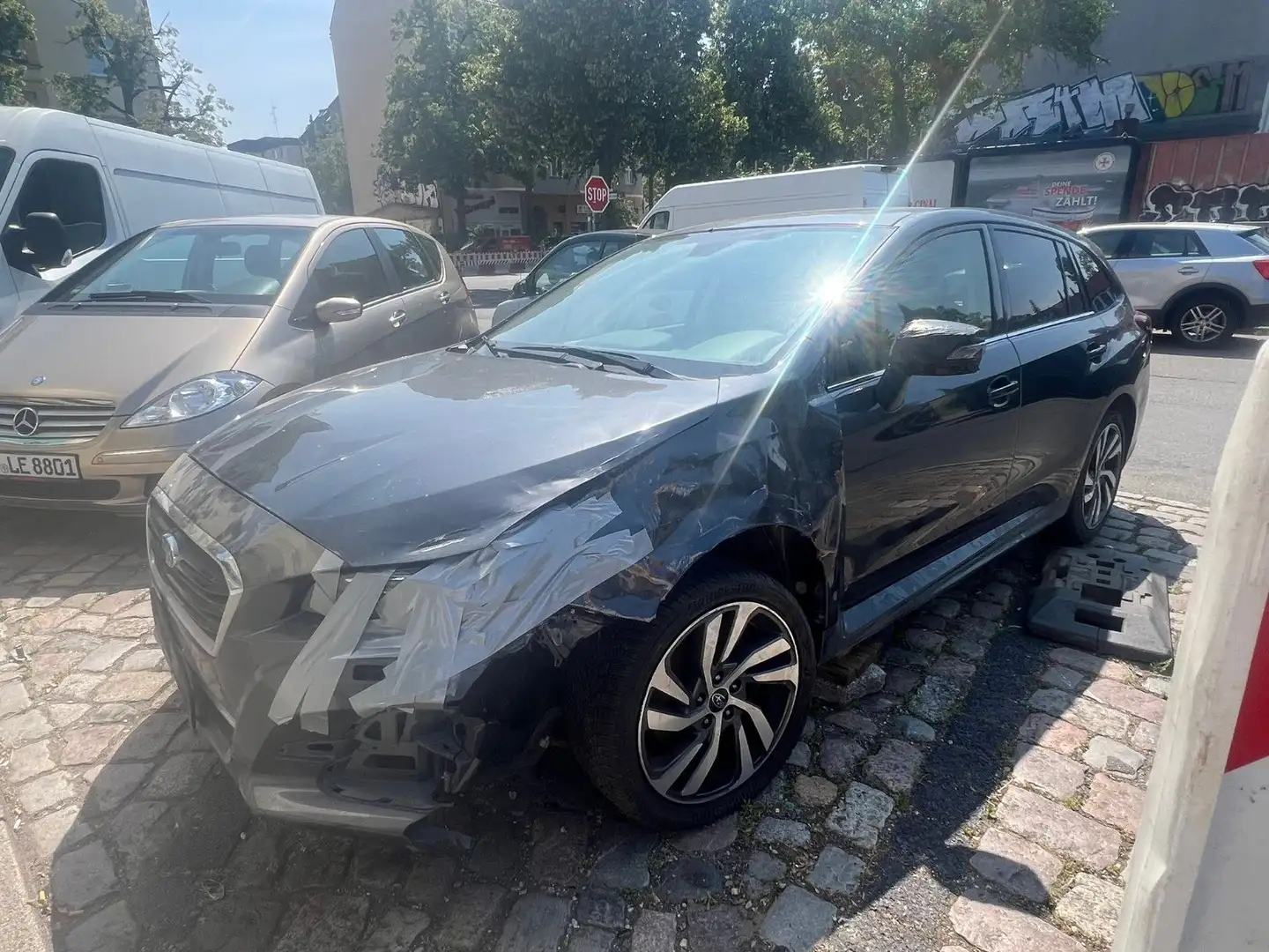 Subaru Levorg 2.0i *Automatik*Unfallschaden Grau - 1
