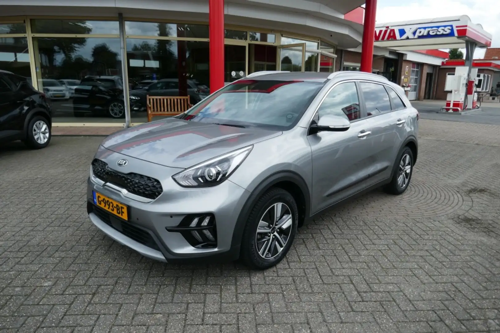 Kia Niro 1.6 GDI H. DYNAMIC LINE  CAMERA/NAVIGATIE/ADAPT.CR Gris - 2