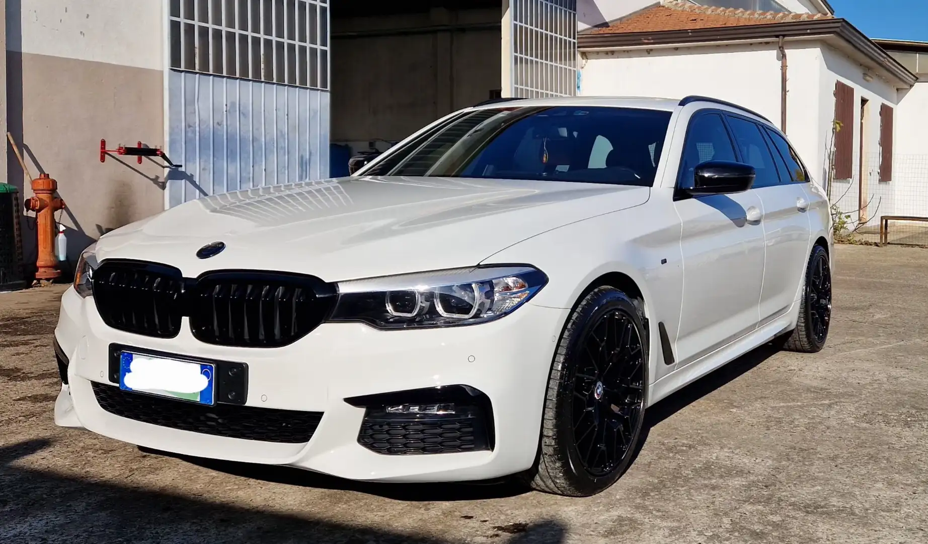 BMW 530 530d xdrive MSPORT - 2