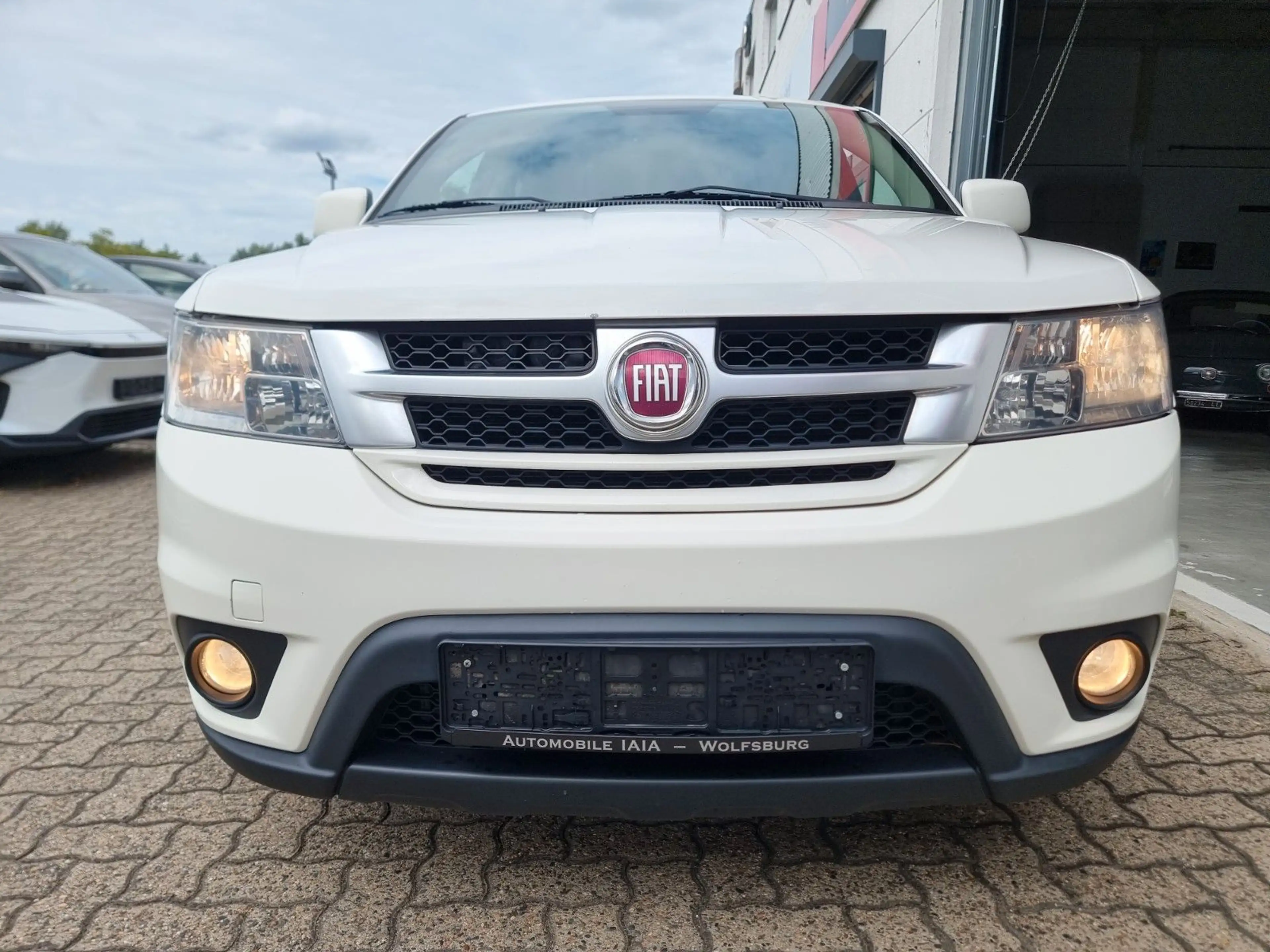 Fiat Freemont Lounge 2.0 Leder/7-Sitze/ Navi /HU Neu/ — photo 4