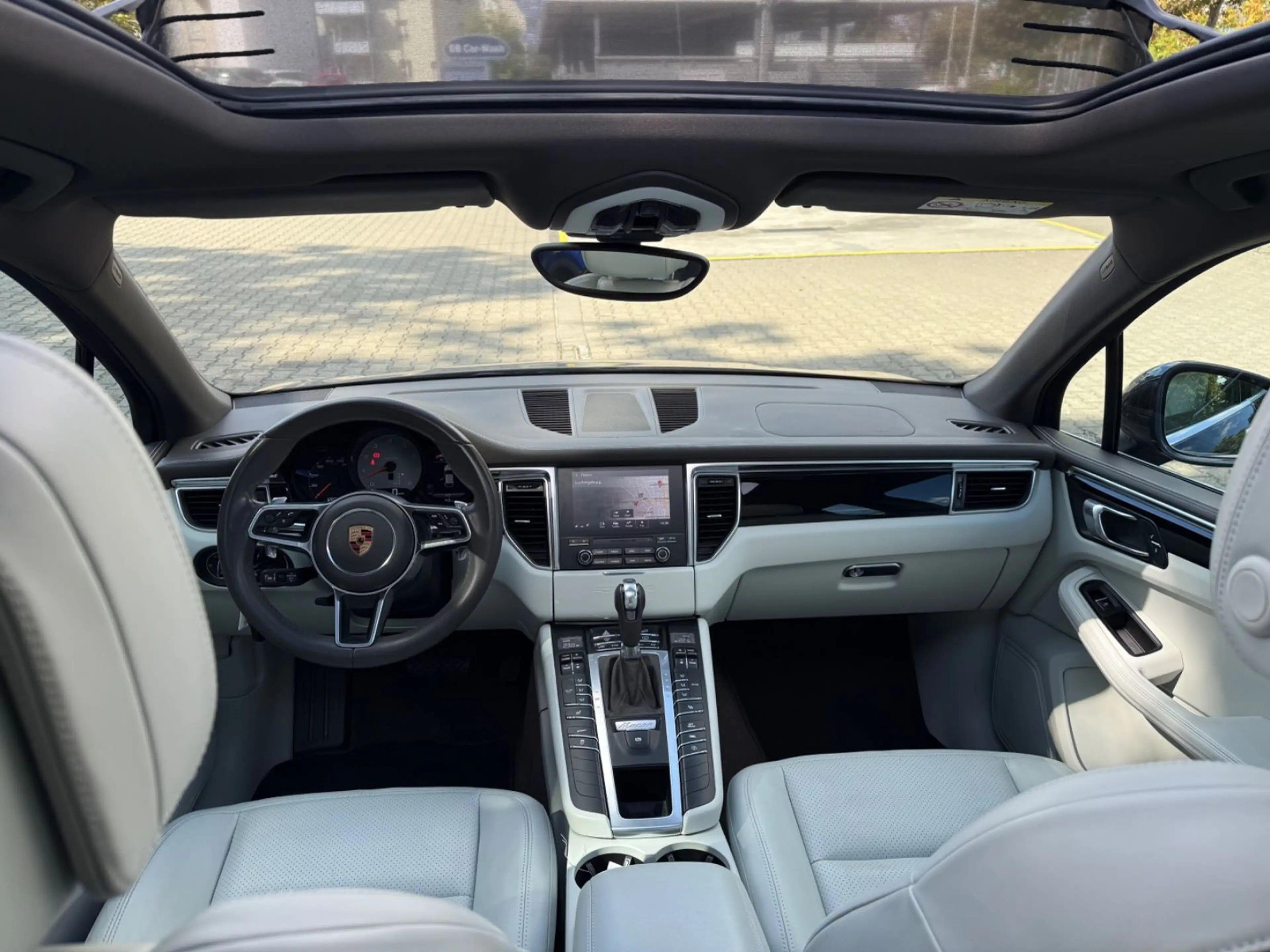 Porsche Macan S 1Hand Panorama ACC 20 Zoll Service Neu — photo 14