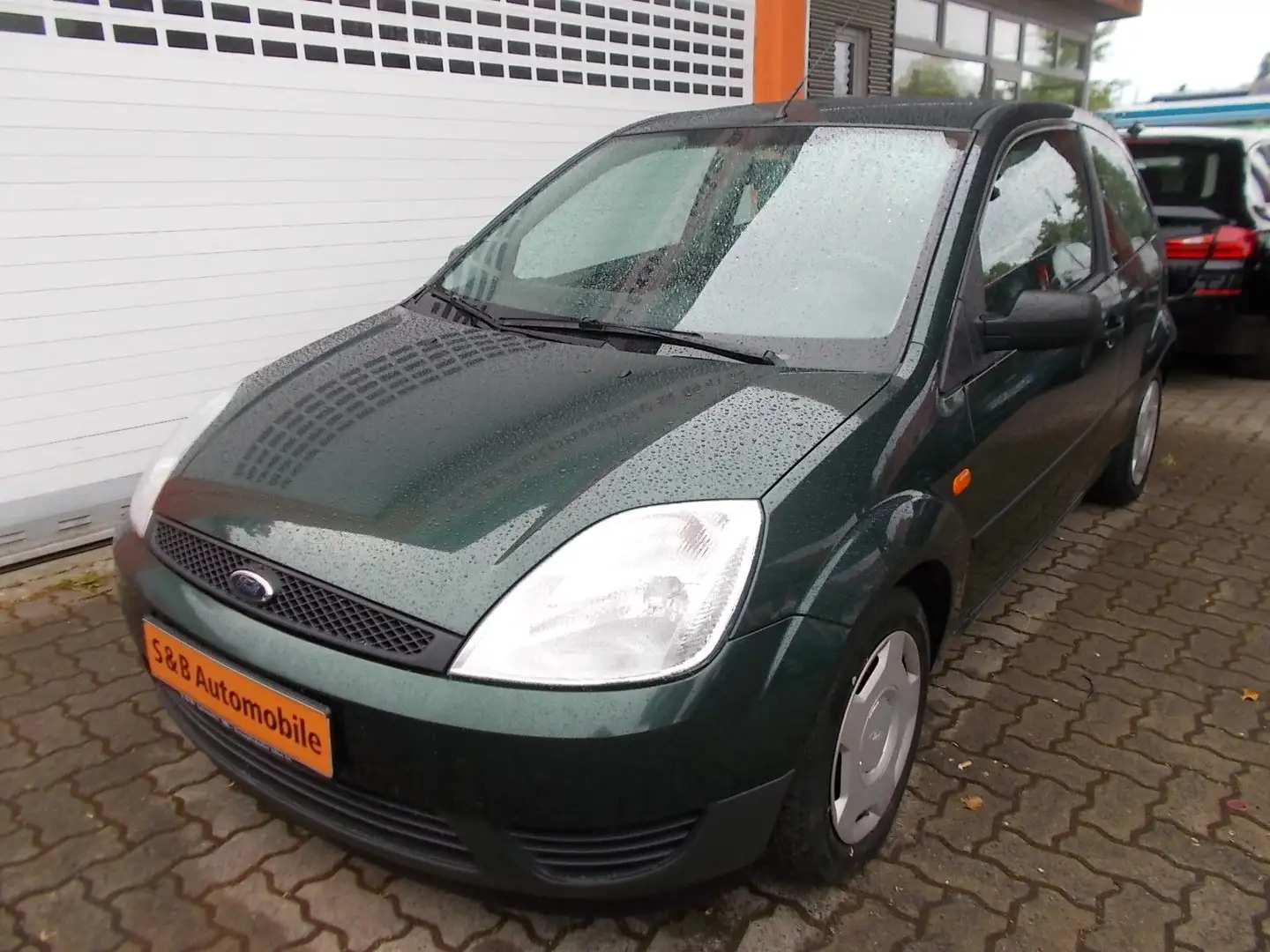 Ford Fiesta 1.3 WENIG KM TÜV NEU Vert - 1