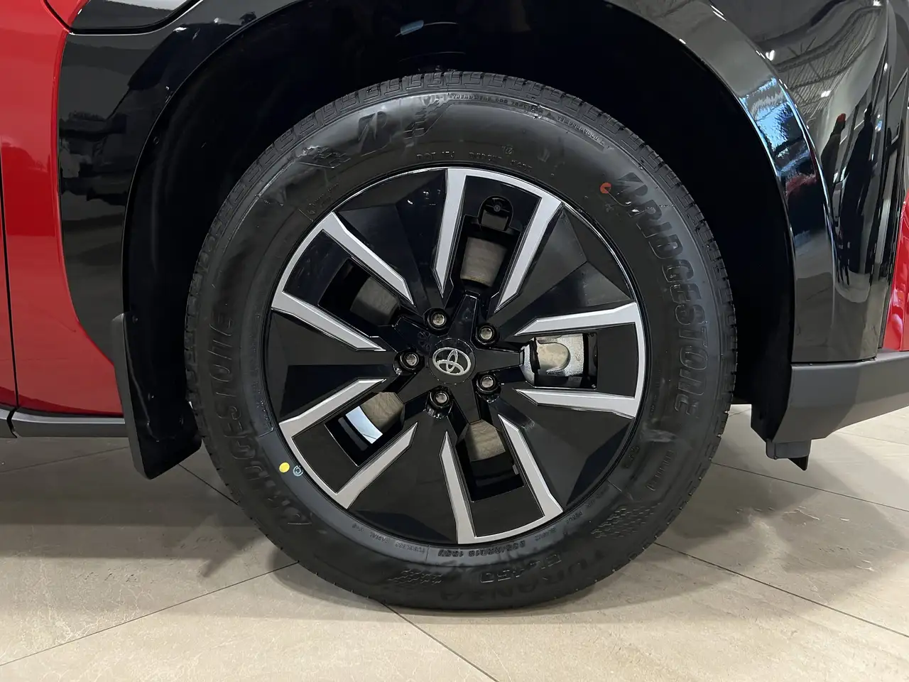 Toyota bZ снимка Toyota bZ