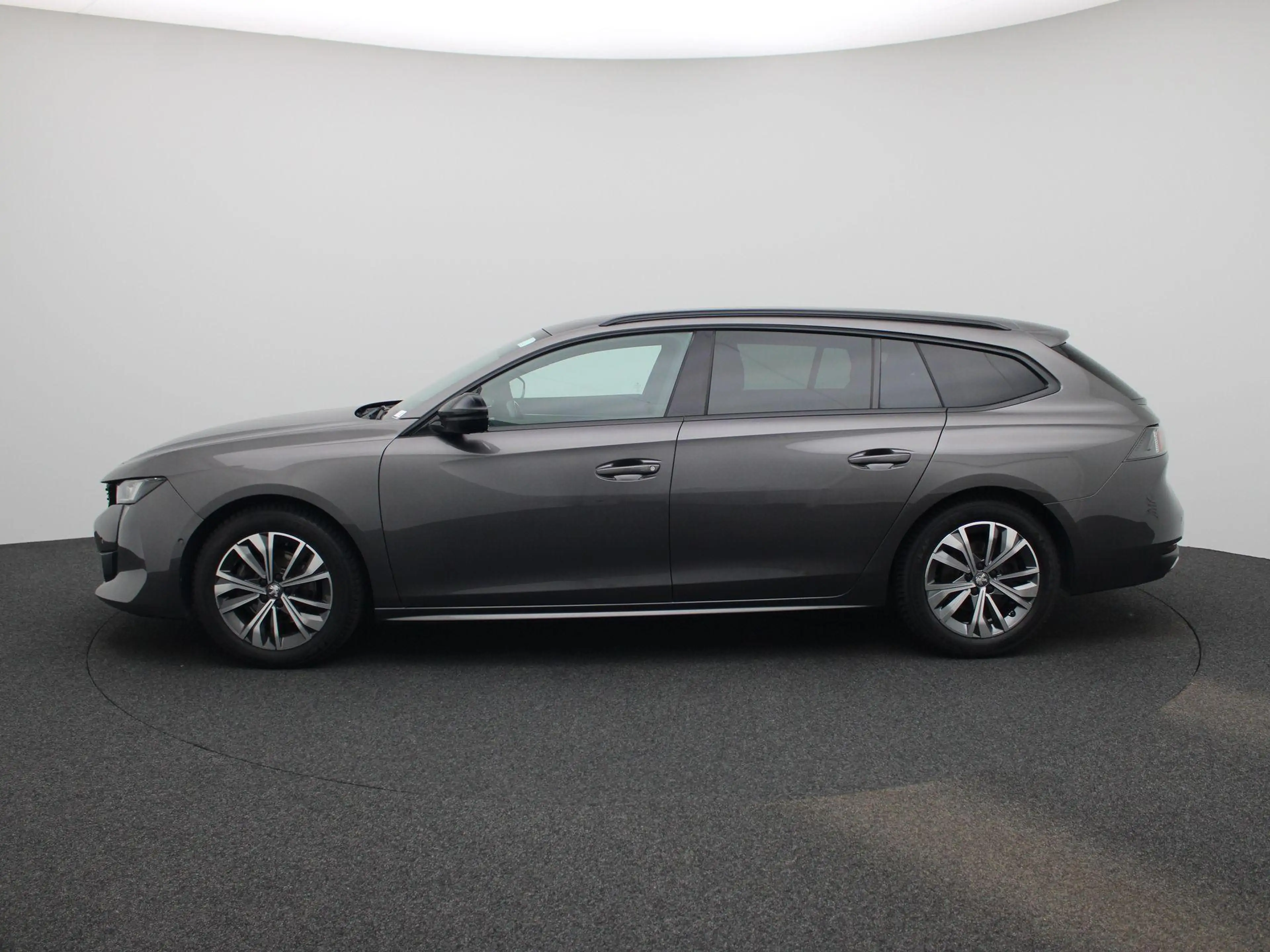 Peugeot 508 SW 1.2 PureTech S&S EAT8 Allure Pack PDC V+A | Cam — photo 5