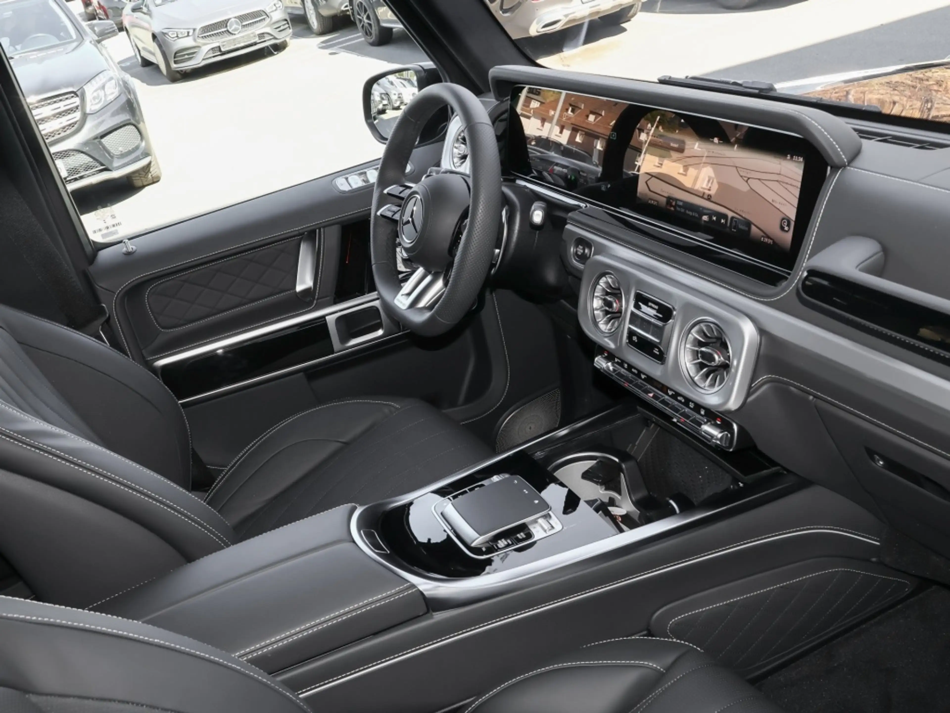 Mercedes-Benz G 63 AMG AMG-Sport/Night/Stdhz/360/Cam/Leder — photo 4