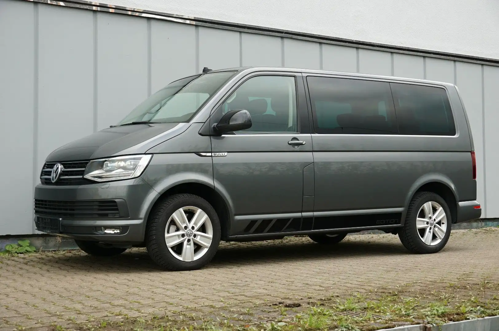 Volkswagen T6 Transporter T6 Multivan 8-fach/Standheiz/AHK/Kindersitz/LED Grau - 2