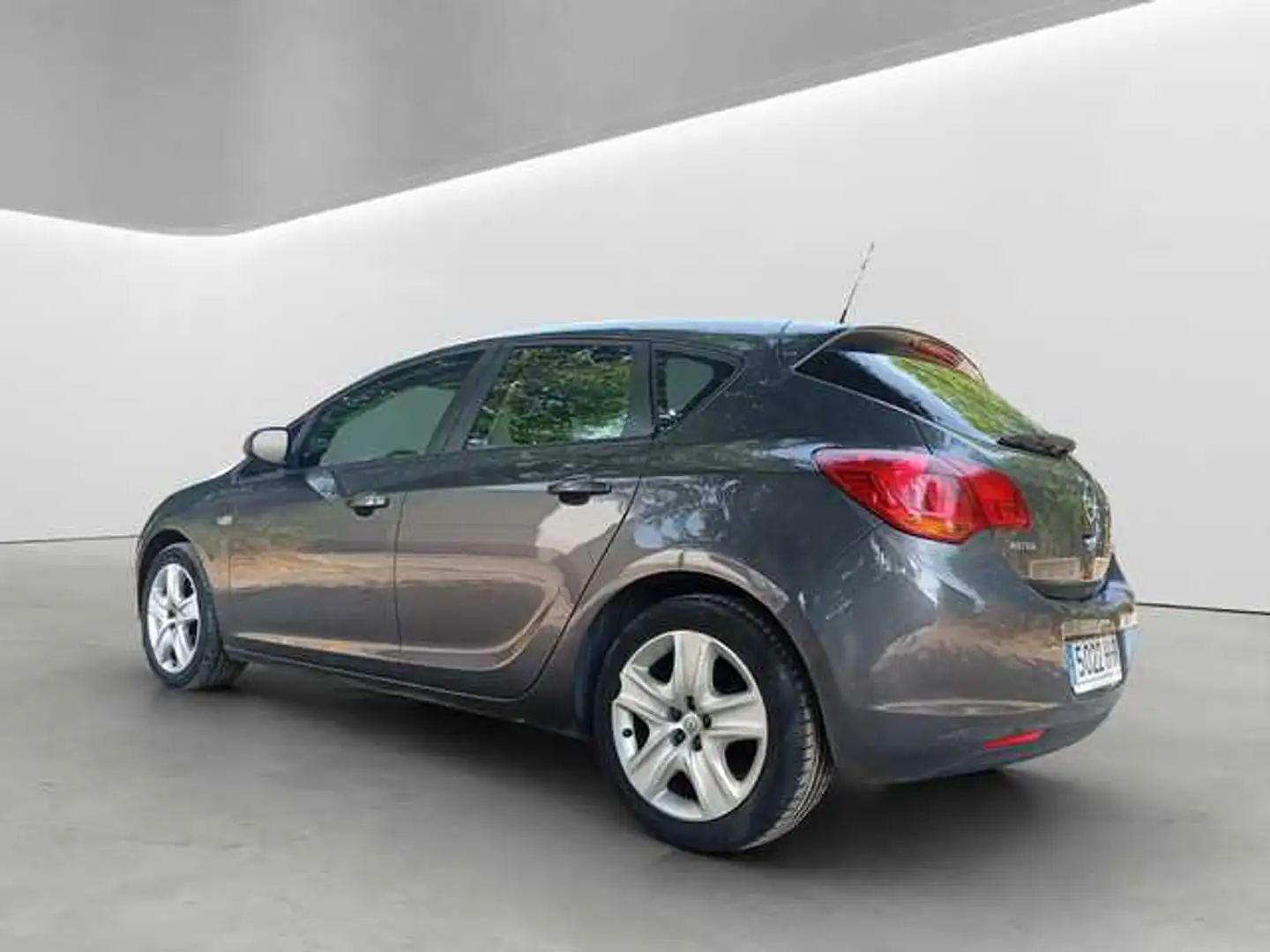 Opel Astra 1.3CDTI ecoFlex Essentia S/S Grau - 2