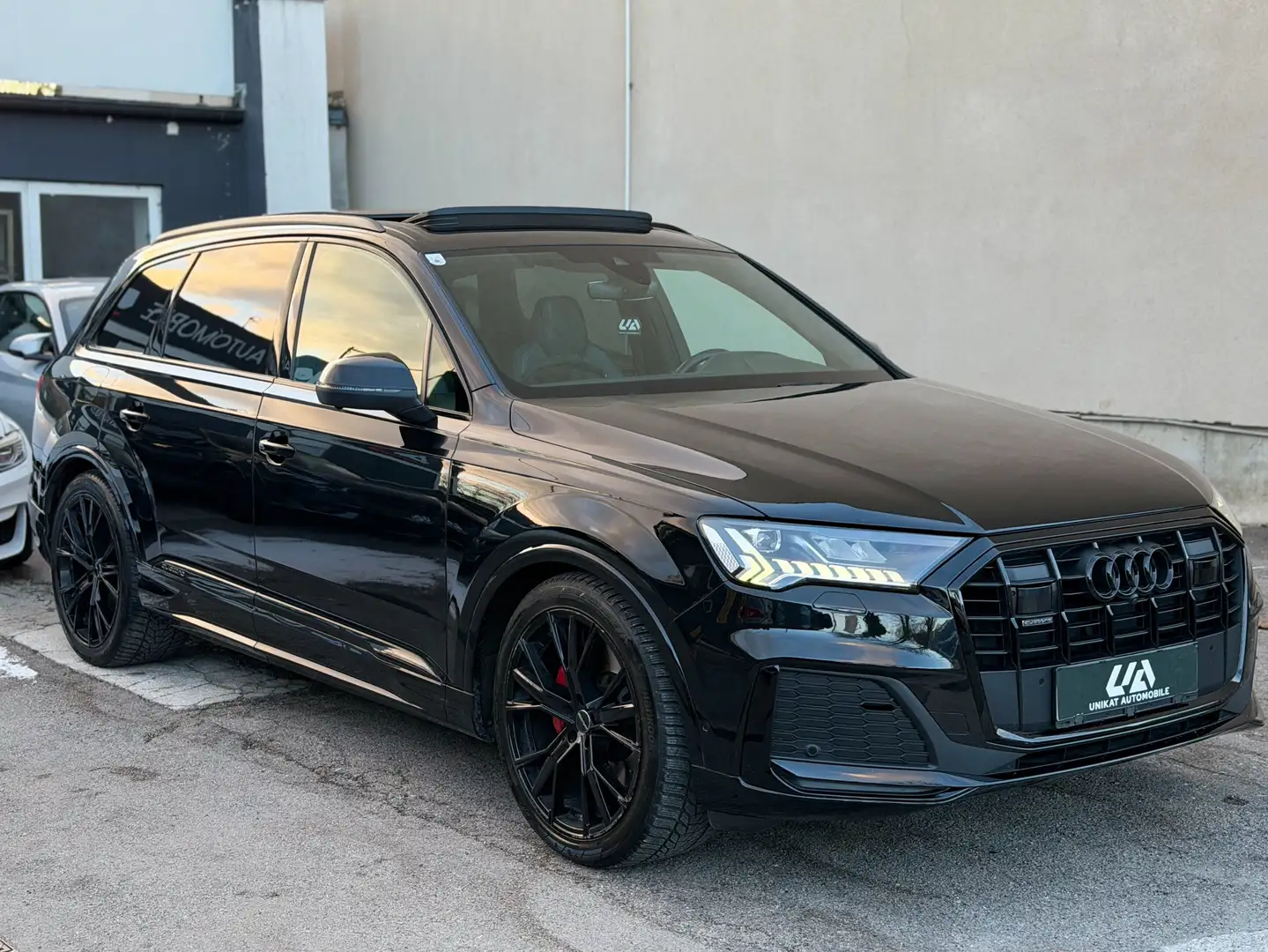 Audi Q7 50 TDI quattro competition plus Schwarz - 2