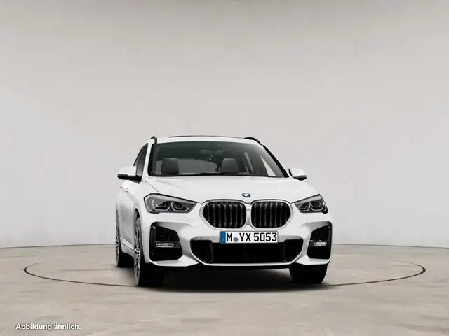 BMW X1 view 10