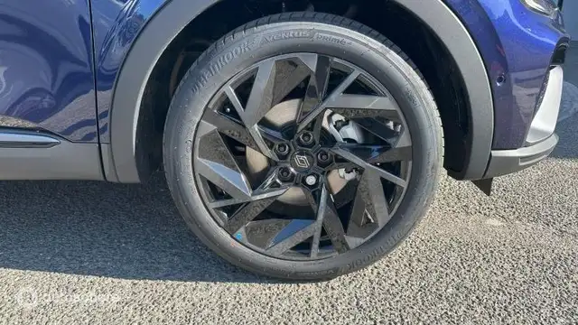 Renault Arkana view 11