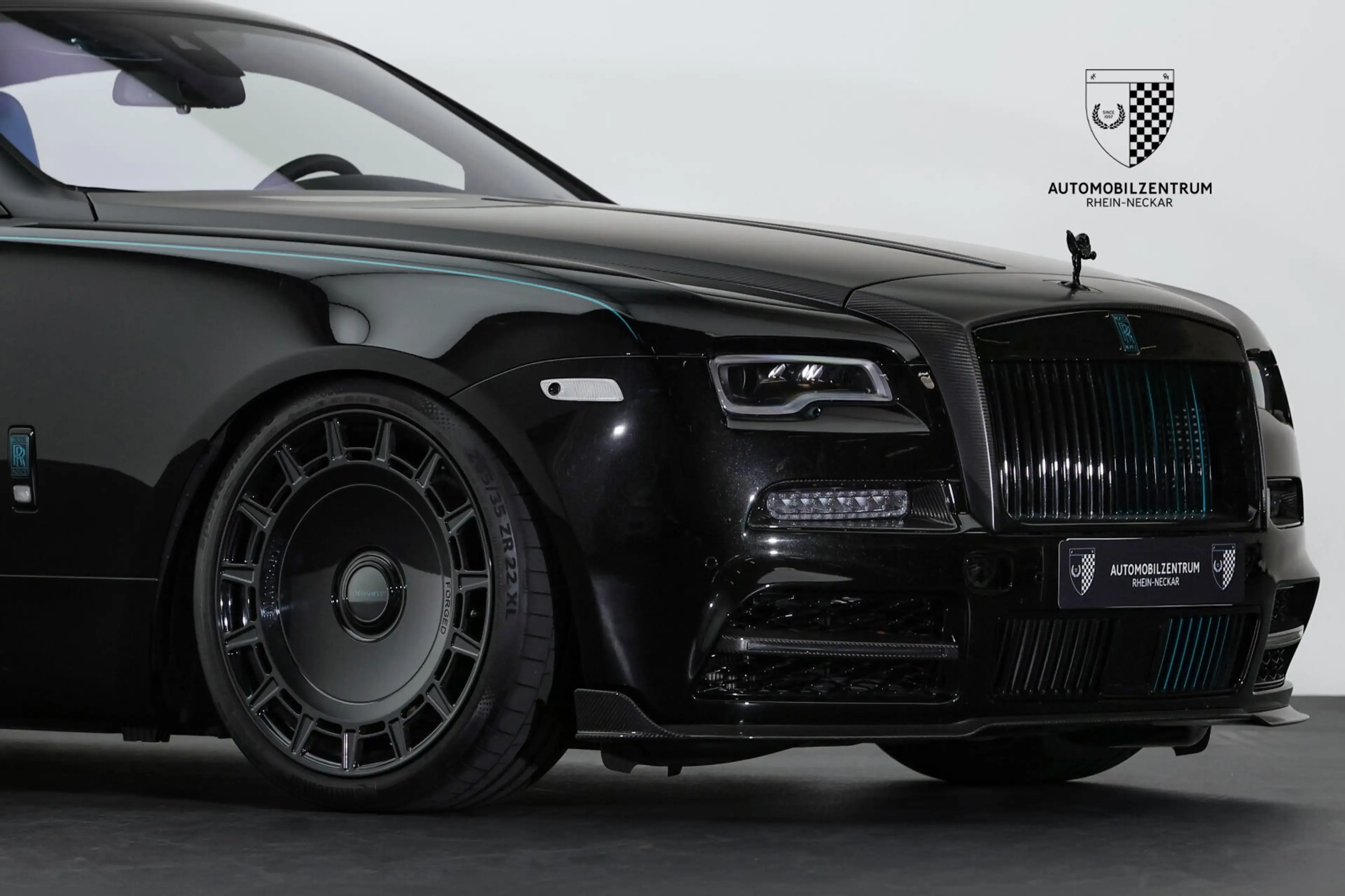 Rolls-Royce Wraith Wraith Black Badge MANSORY/FullCarbon/Starliner — photo 11