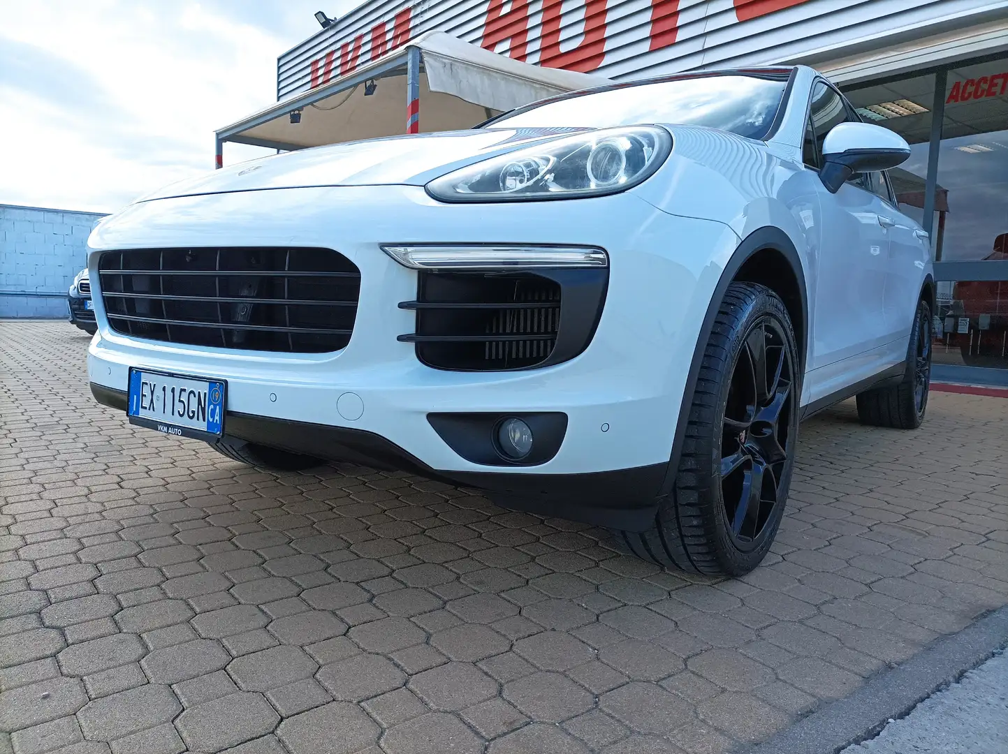 Porsche Cayenne Cayenne II 2015 3.0 tiptronic Bianco - 1