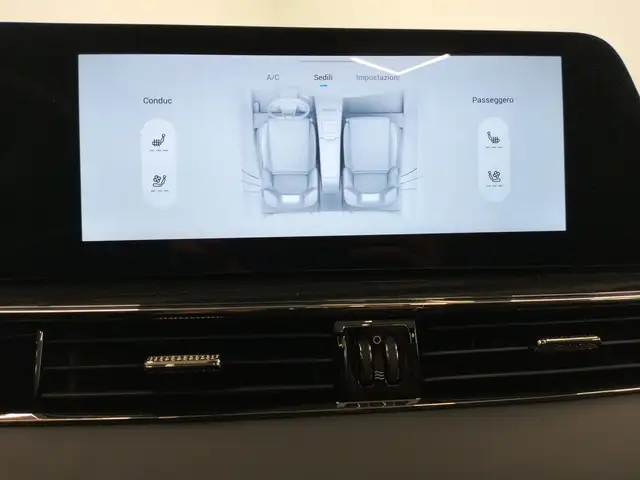 Omoda 5 view 13