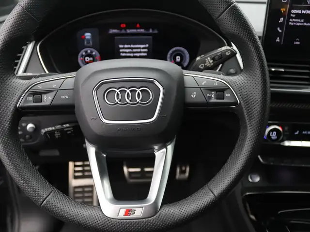 Audi Q5 view 13