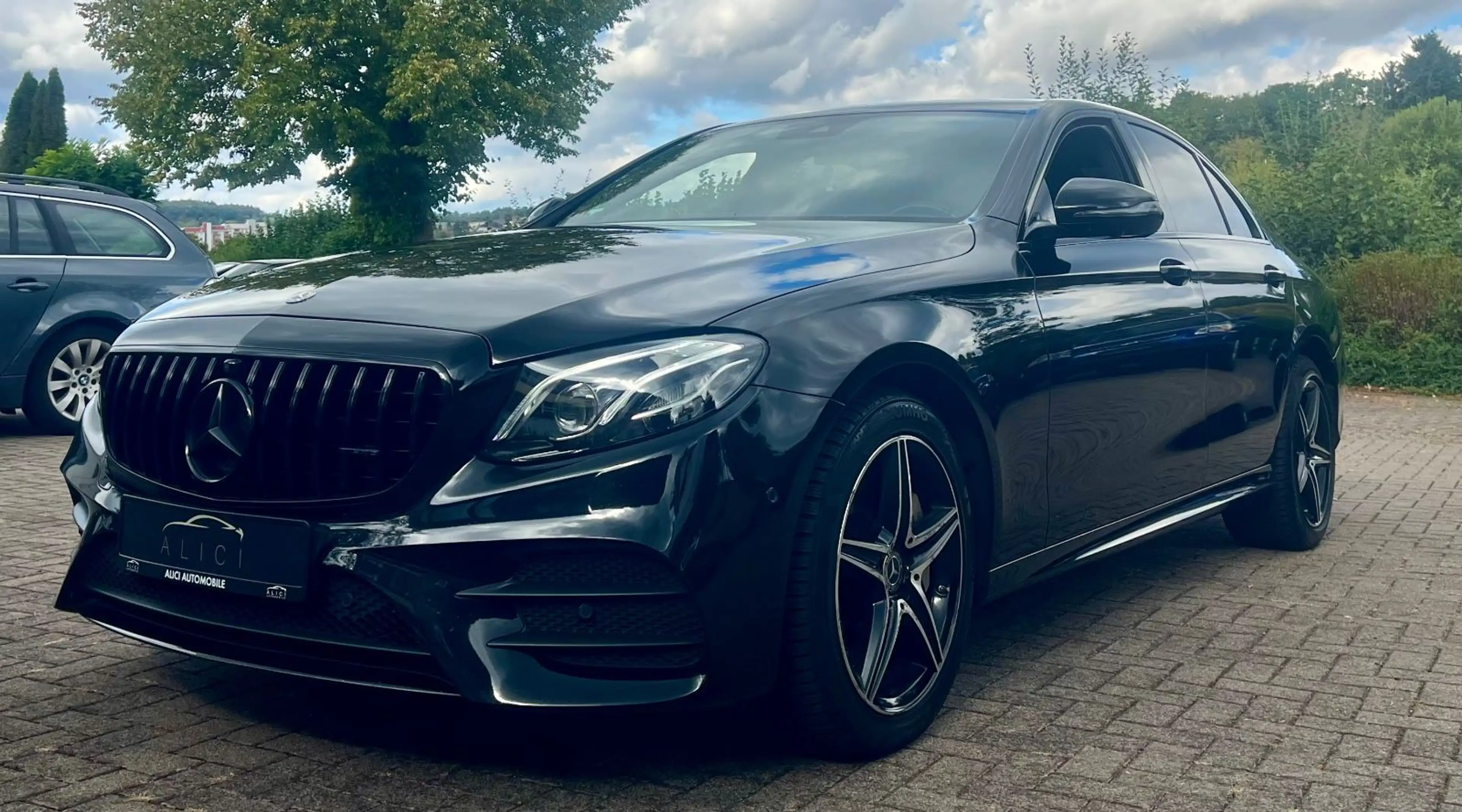 Mercedes-Benz E 400 d Lim. 4Matic AMG-Line /Burm./Mem./Leder