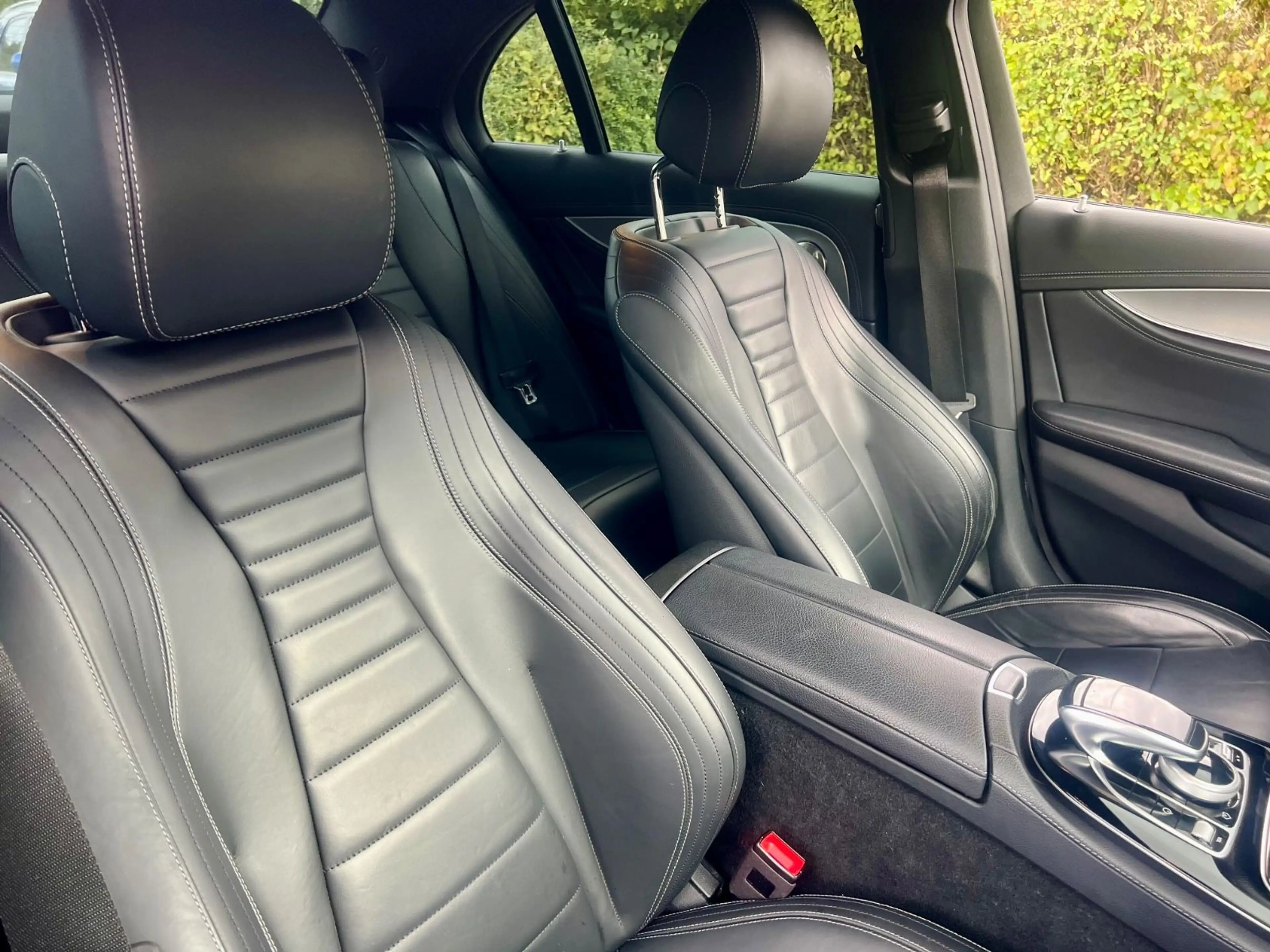 Mercedes-Benz E 400 d Lim. 4Matic AMG-Line /Burm./Mem./Leder — photo 8