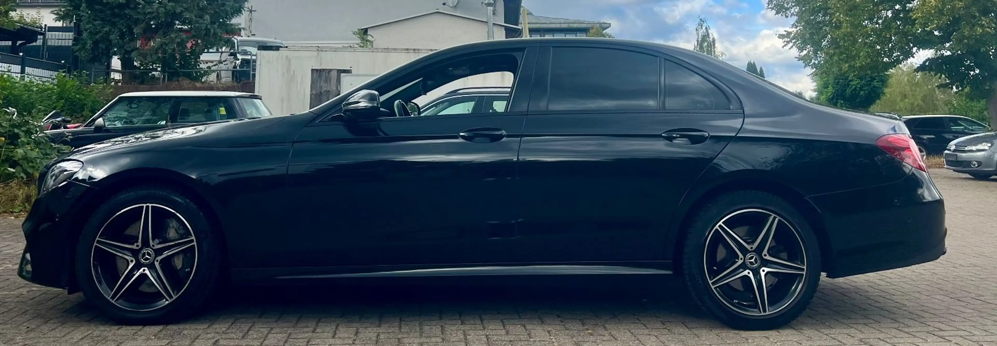 Mercedes-Benz E 400 d Lim. 4Matic AMG-Line /Burm./Mem./Leder — photo 6
