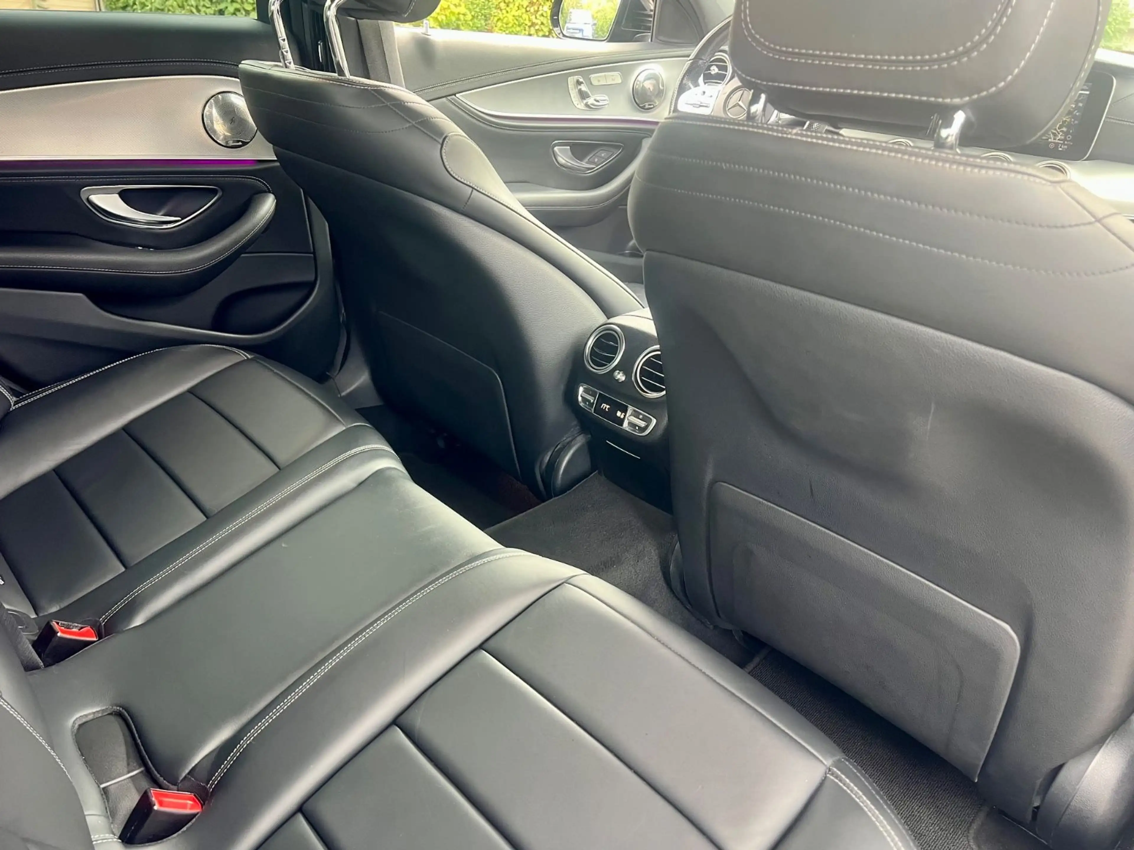 Mercedes-Benz E 400 d Lim. 4Matic AMG-Line /Burm./Mem./Leder — photo 9