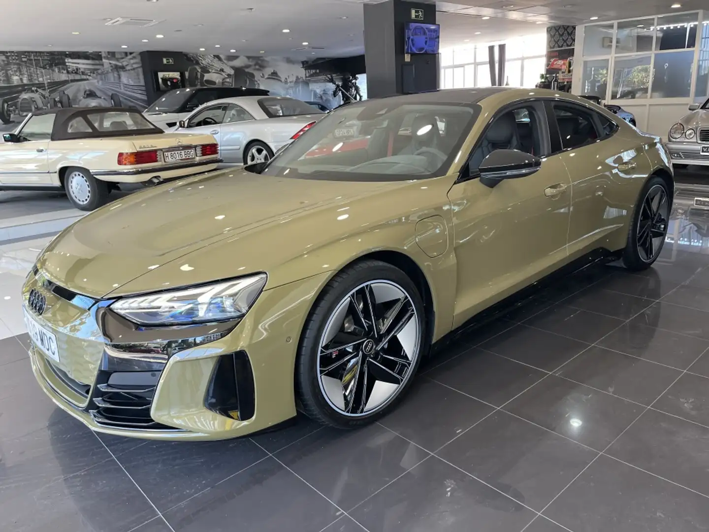 Audi e-tron GT RS Verde - 1