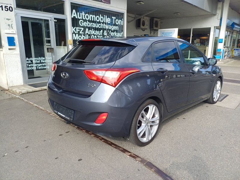 Hyundai i30 i30 Diesel blue 1.6 CRDi Trend — photo 7