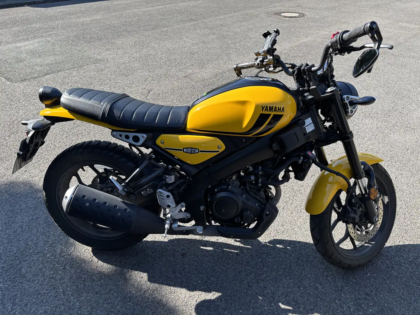 Yamaha XSR 125 Jaune - 2