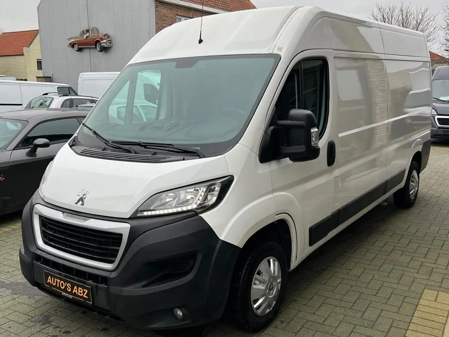 Peugeot Boxer 2.0 HDi Blanc - 1
