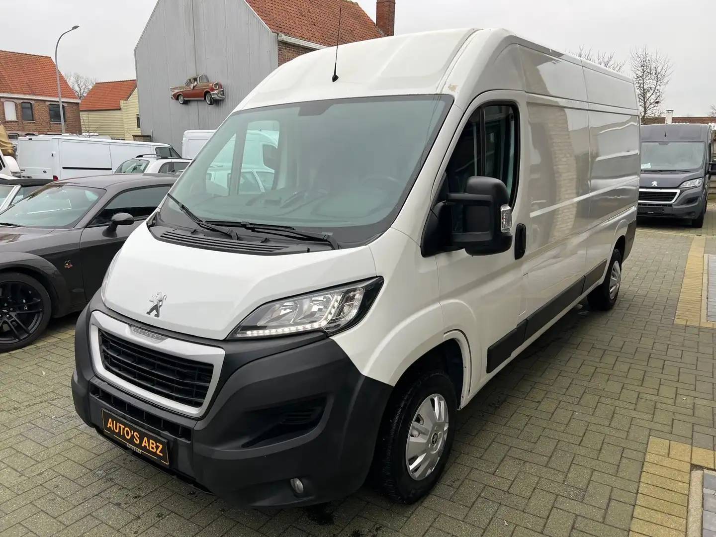 Peugeot Boxer 2.0 HDi Blanc - 2