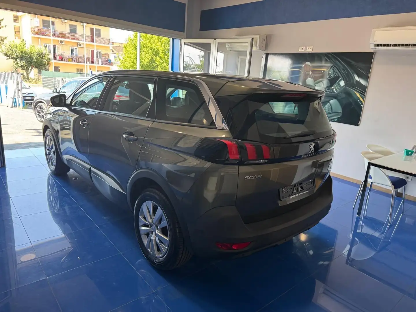 Peugeot 5008 1.5 bluehdi Business s&s 120cv 7p.ti eat6 - 2