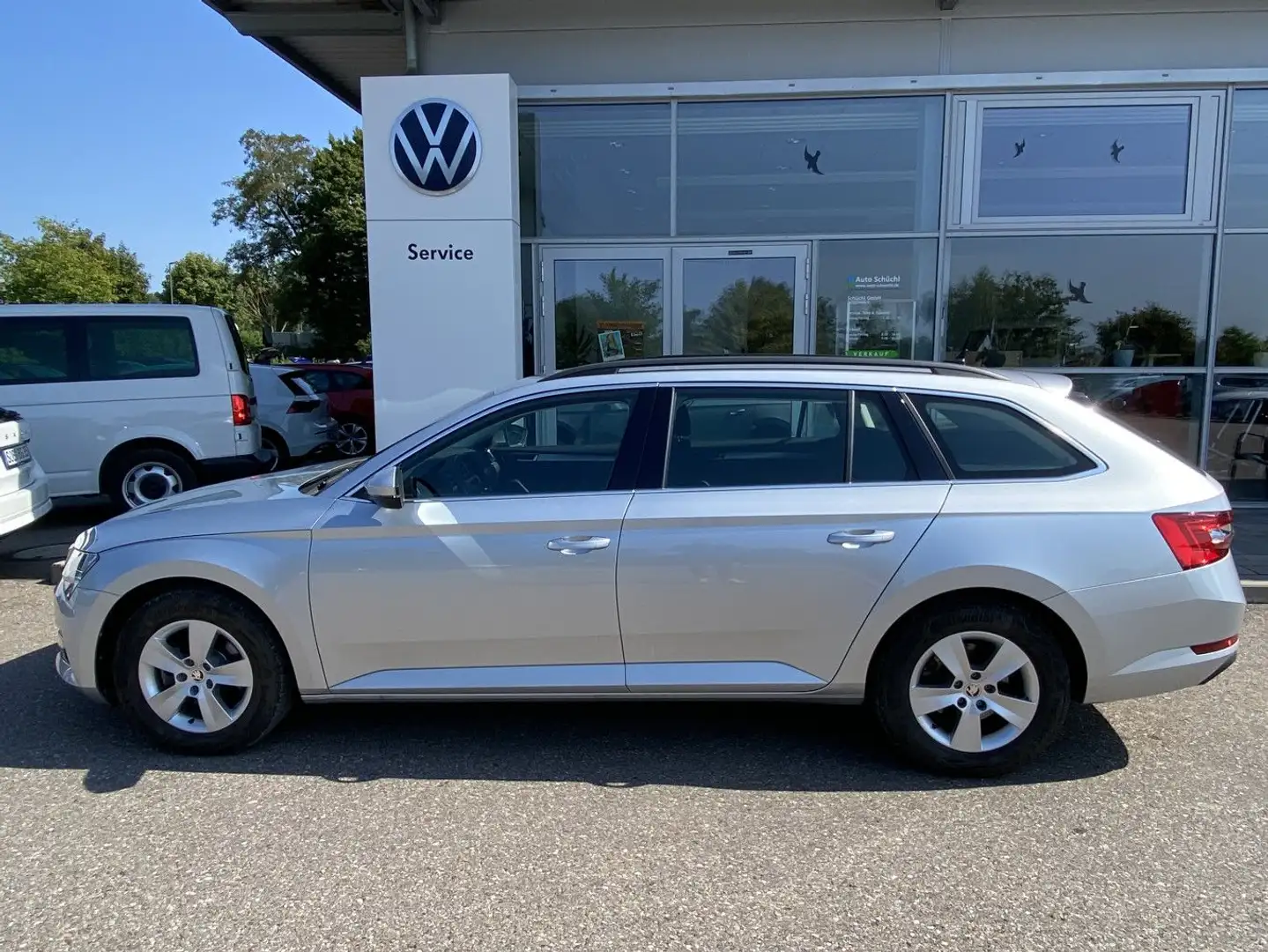 Skoda Superb Combi 2.0 TDI NAVI+LED+AHK+SMART-LINK+KAM Silber - 2