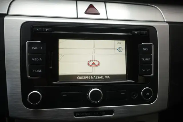 Volkswagen Passat view 7