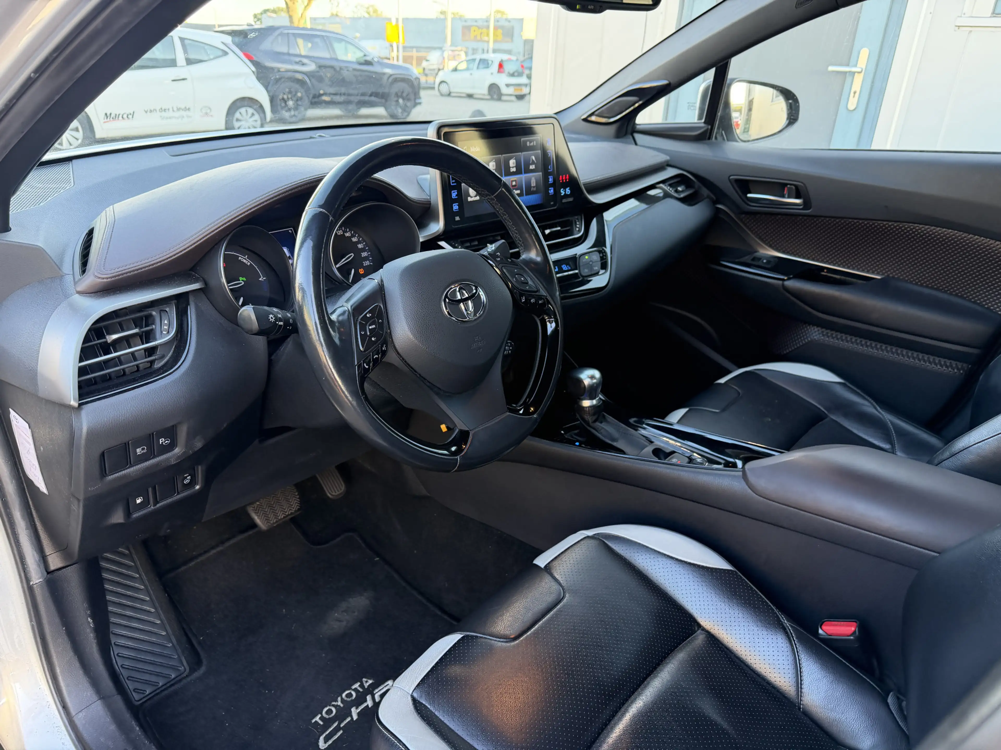 Toyota C-HR 1.8 Hybrid Premium Leer JBL Stoel Stuur Verwarming — photo 14
