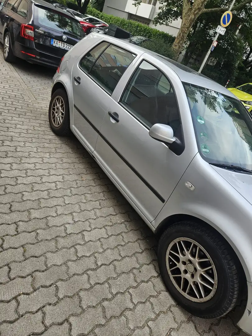 Volkswagen Golf Golf 1.6 Edition - 1