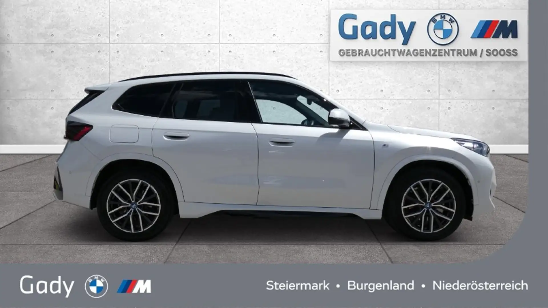 BMW iX1 eDrive20 Weiß - 2