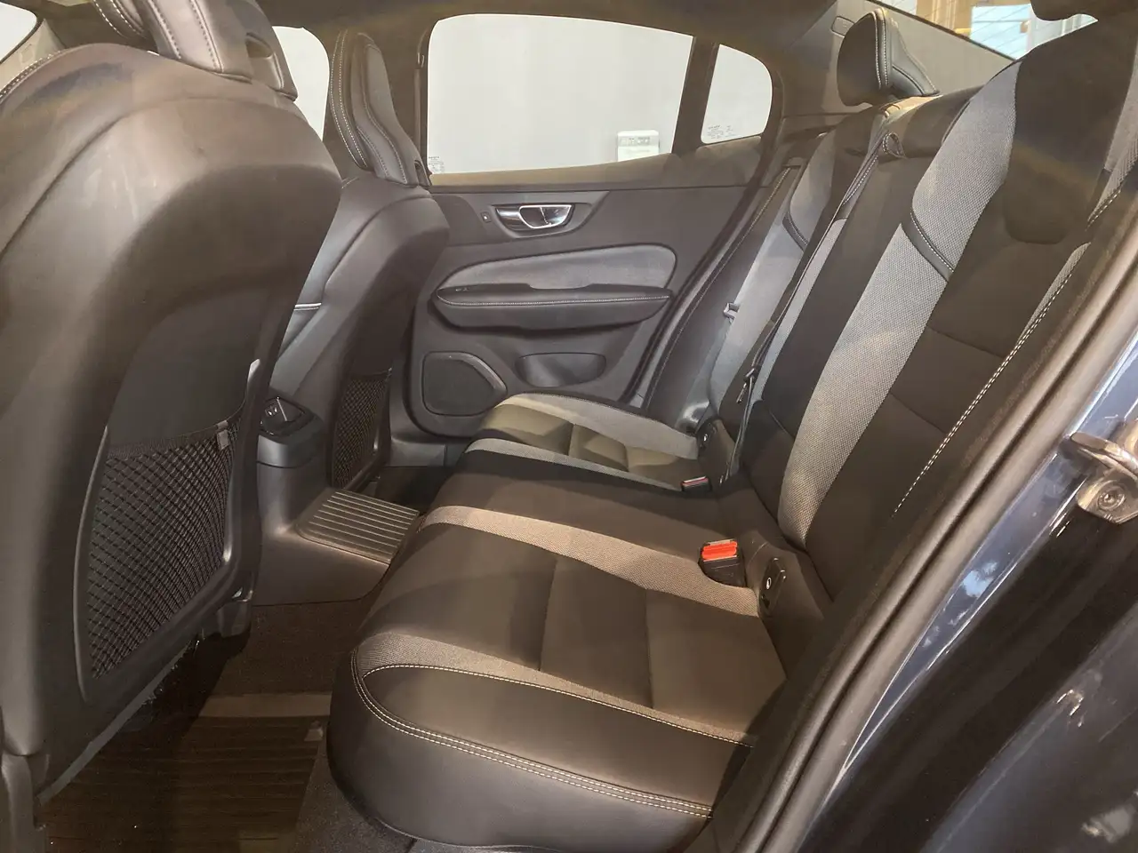 Volvo S60 снимка Volvo S60