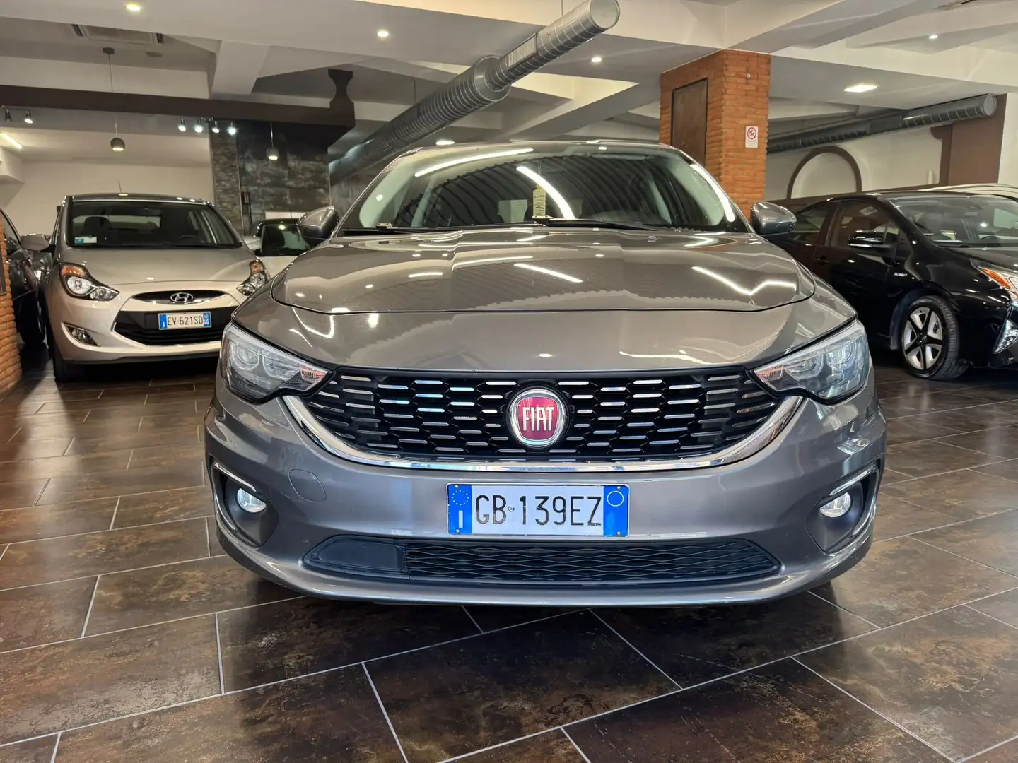 Fiat Tipo Tipo 5 porte II 2016 5p 1.6 mjt Business s Gris - 2