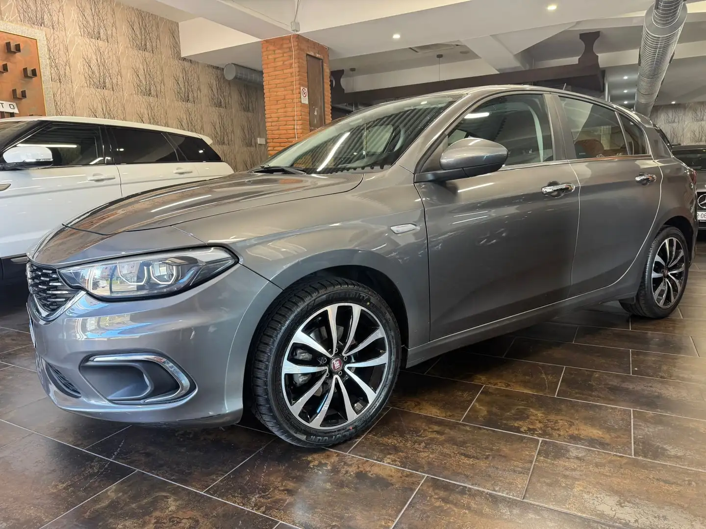 Fiat Tipo Tipo 5 porte II 2016 5p 1.6 mjt Business s Gris - 1