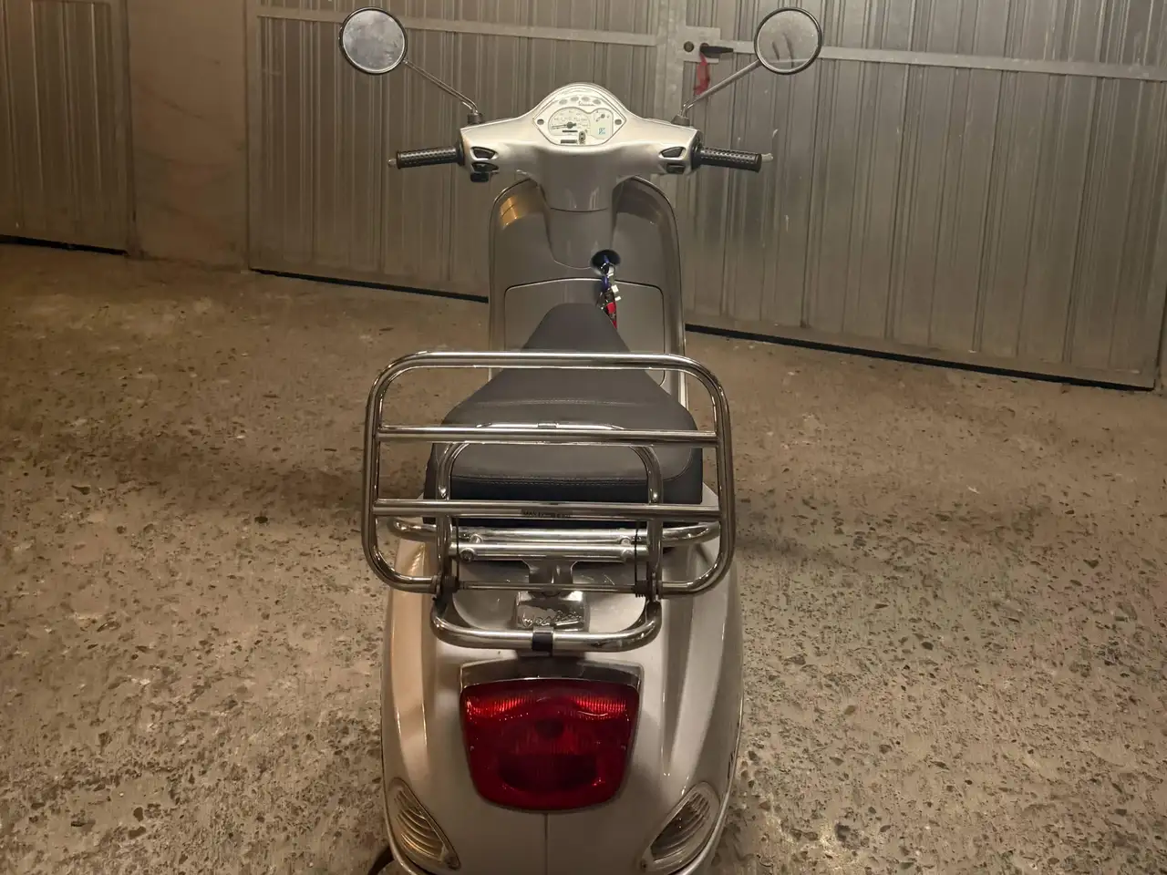 Vespa LX 125