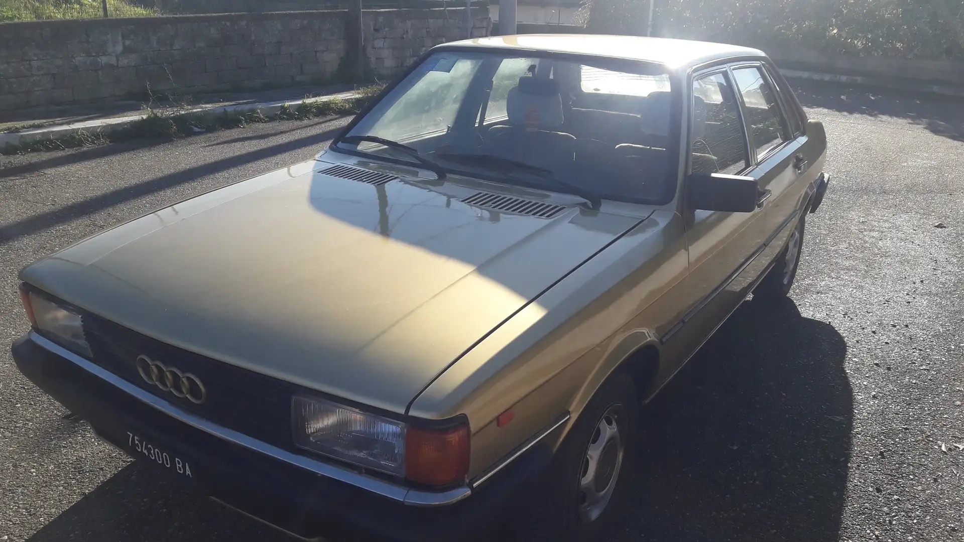 Audi 80 80 1.3 GL 4p Auriu - 1