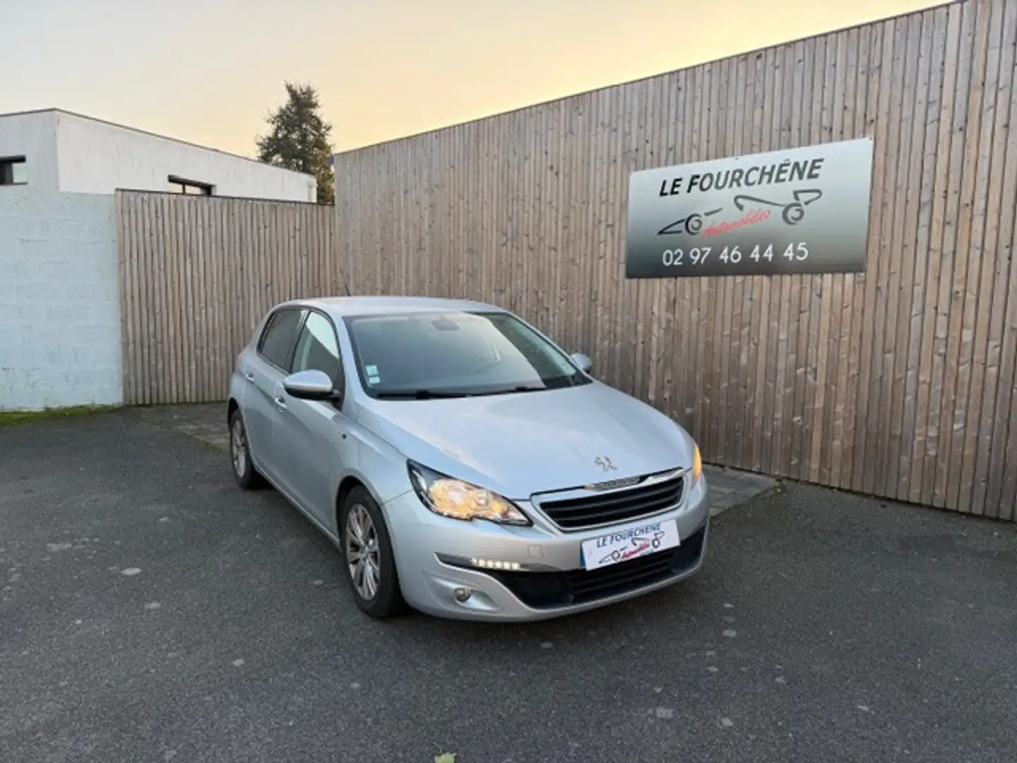 Peugeot 308 1.6 BLUEHDI 100CH STYLE S\u0026S 5P - 2