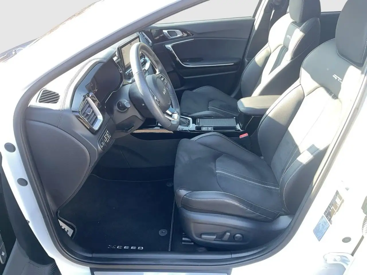 Kia XCeed GT Line Navi Pano ACC SHZ PDC JBL Bi-LED 11
